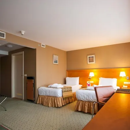 Park Plaza Hotel, Restaurant & Terrace, Panorama Bar, Conference & Banquet Center