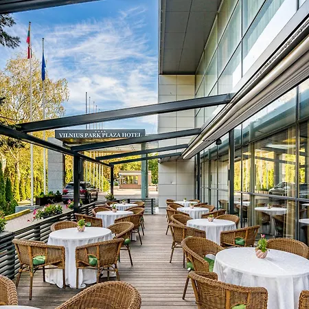 Szálloda Park Plaza Hotel, Restaurant & Terrace, Panorama Bar, Conference & Banquet Center