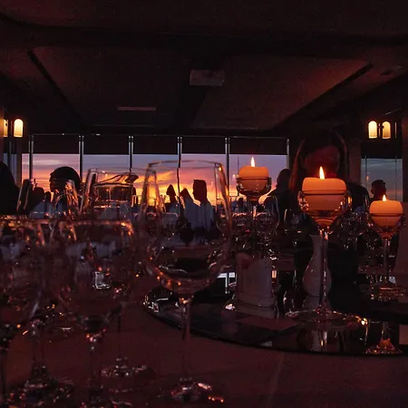 Park Plaza Hotel, Restaurant & Terrace, Panorama Bar, Conference & Banquet Center Vilnius