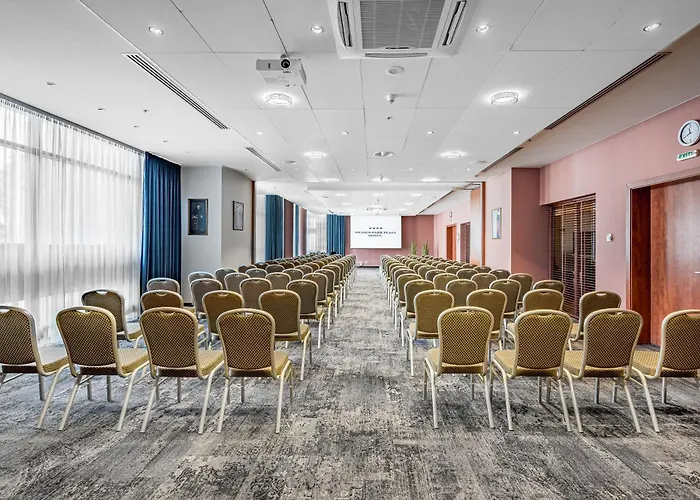 Park Plaza & Spa, Restaurant, Panorama Bar, Conference & Banquet Center 4* Vilnius