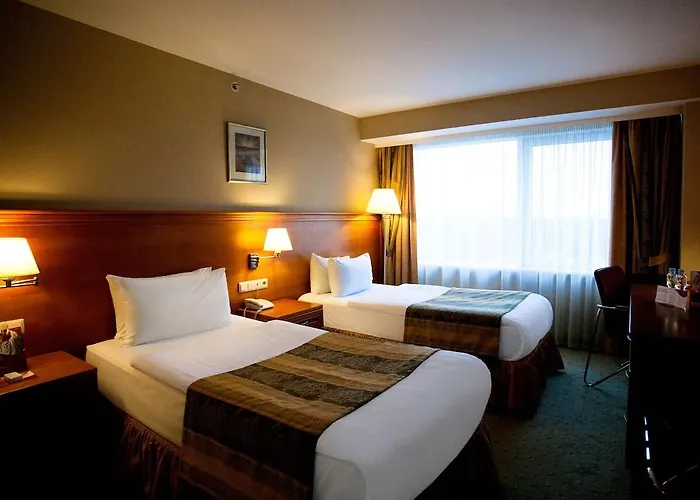 Ξενοδοχείο Park Plaza & Spa, Restaurant, Panorama Bar, Conference & Banquet Center