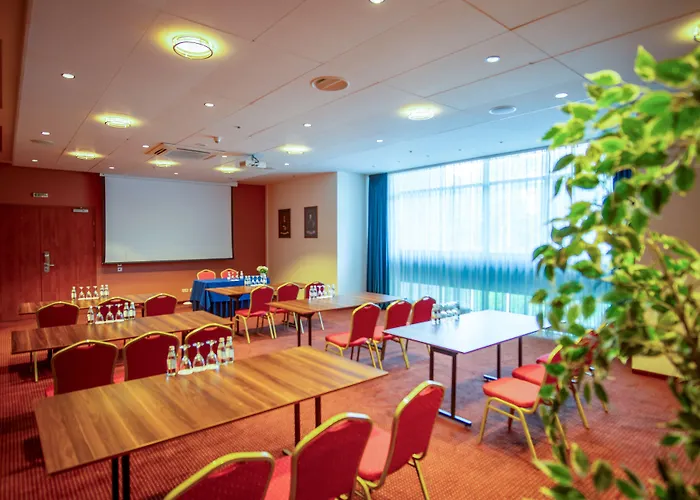 Park Plaza Hotel&spa, Restaurant, Panorama Bar, Conference&banquet Center 4*