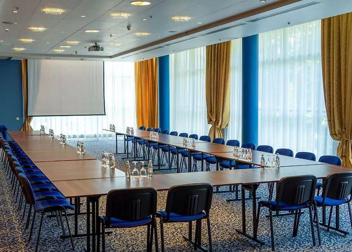 Park Plaza & Spa, Restaurant, Panorama Bar, Conference & Banquet Center 4*