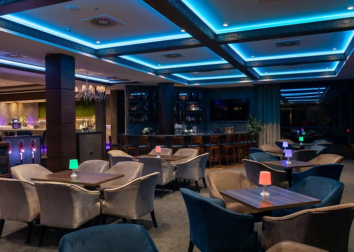 فندق Park Plaza & Spa, Restaurant, Panorama Bar, Conference & Banquet Center