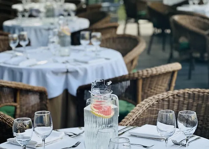 Park Plaza Hotel&spa, Restaurant, Panorama Bar, Conference&banquet Center