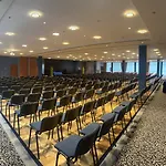 Park Plaza & Spa, Restaurant, Panorama Bar, Conference & Banquet Center 4* ヴィリニュス