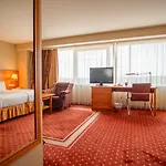 Park Plaza & Spa, Restaurant, Panorama Bar, Conference & Banquet Center ホテル