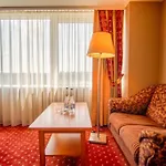 Park Plaza & Spa, Restaurant, Panorama Bar, Conference & Banquet Center 4*