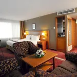 Park Plaza & Spa, Restaurant, Panorama Bar, Conference & Banquet Center ホテル 4*