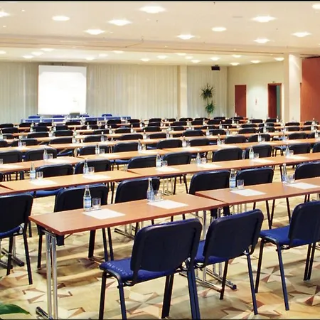 Park Plaza Hotel, Restaurant & Terrace, Panorama Bar, Conference & Banquet Center Hotel Vilnius
