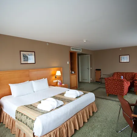 Park Plaza Hotel, Restaurant & Terrace, Panorama Bar, Conference & Banquet Center Hotel 4*