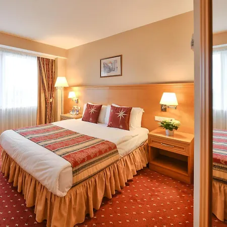 Hotel Park Plaza Hotel, Restaurant & Terrace, Panorama Bar, Conference & Banquet Center