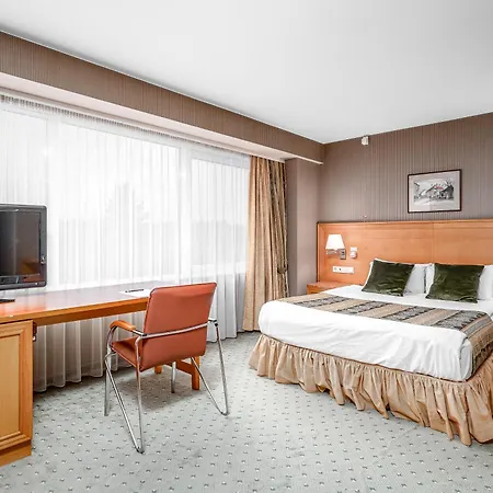 Park Plaza Hotel, Restaurant & Terrace, Panorama Bar, Conference & Banquet Center Hotel