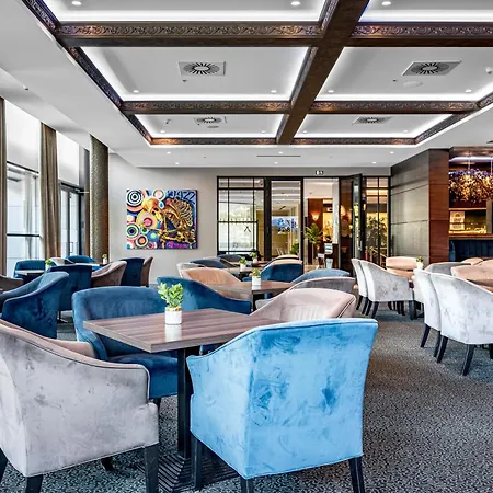 Park Plaza Hotel, Restaurant & Terrace, Panorama Bar, Conference & Banquet Center