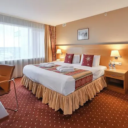 Hotel Park Plaza Hotel, Restaurant & Terrace, Panorama Bar, Conference & Banquet Center 4*