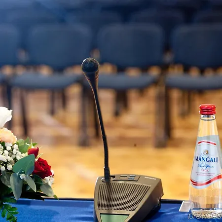 Park Plaza Hotel, Restaurant & Terrace, Panorama Bar, Conference & Banquet Center 4* Vilnius