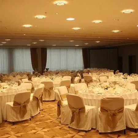 Park Plaza Hotel, Restaurant & Terrace, Panorama Bar, Conference & Banquet Center