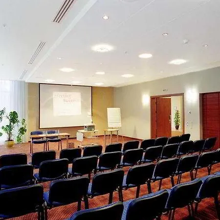 Park Plaza Hotel, Restaurant & Terrace, Panorama Bar, Conference & Banquet Center Hotel 4*