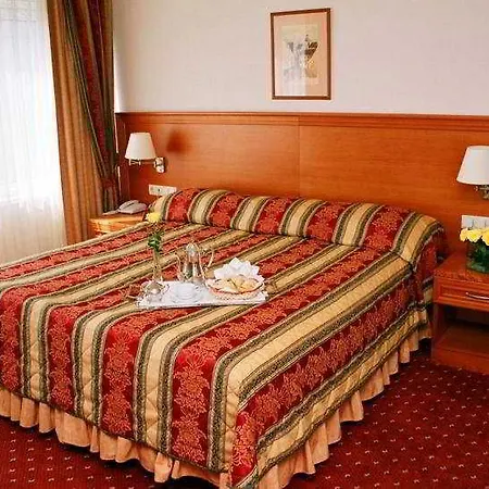 Park Plaza Hotel, Restaurant & Terrace, Panorama Bar, Conference & Banquet Center