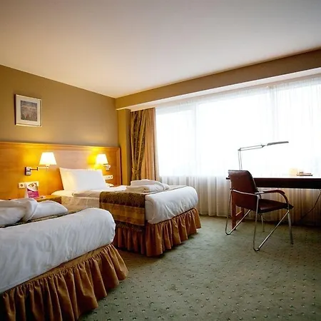 Park Plaza Hotel, Restaurant & Terrace, Panorama Bar, Conference & Banquet Center