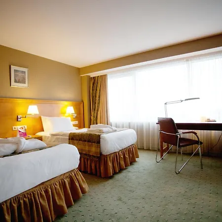 Park Plaza Hotel, Restaurant & Terrace, Panorama Bar, Conference & Banquet Center