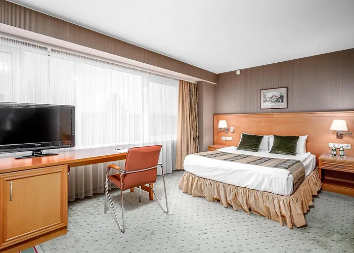 Park Plaza & Spa, Restaurant, Panorama Bar, Conference & Banquet Center Hotell