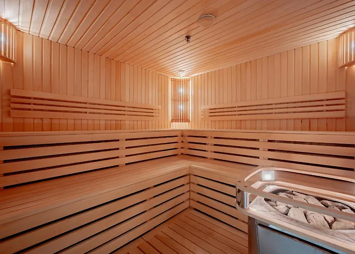 Отель Park Plaza & Spa, Restaurant, Panorama Bar, Conference & Banquet Center