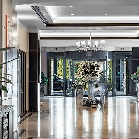 Park Plaza & Spa, Restaurant, Panorama Bar, Conference & Banquet Center Hotell Vilnius