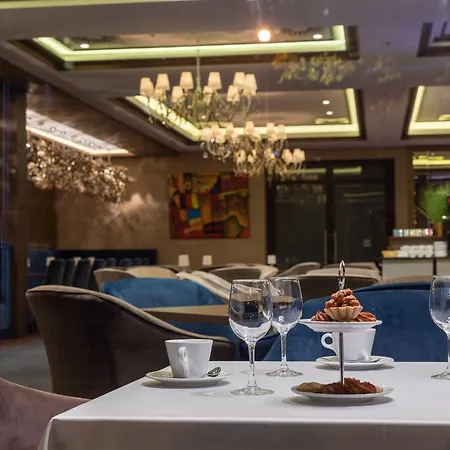 Park Plaza Hotel, Restaurant & Terrace, Panorama Bar, Conference & Banquet Center 4* 维尔纽斯