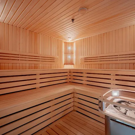 Готель Park Plaza & Spa, Restaurant, Panorama Bar, Conference & Banquet Center